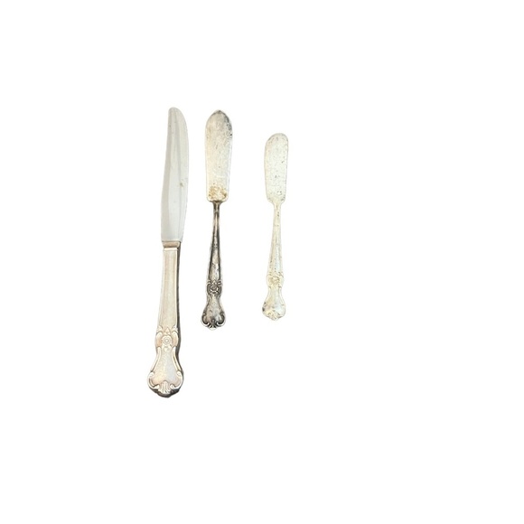 86 Pcs Old Company Silver-plate 1950 No Monogram Floral Pattern Flatware Mix - Picture 10 of 13